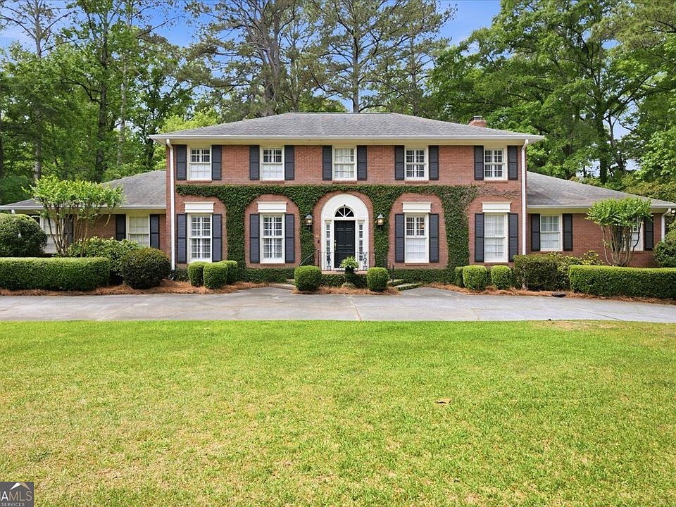 1st image of 5044 Wellington Dr