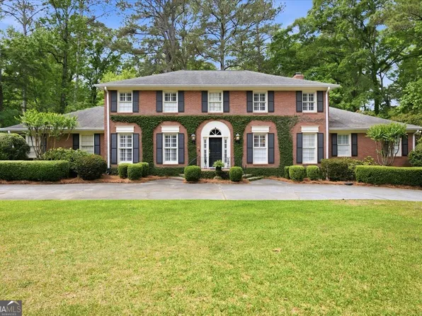 5044 Wellington Dr, Macon, GA 31210