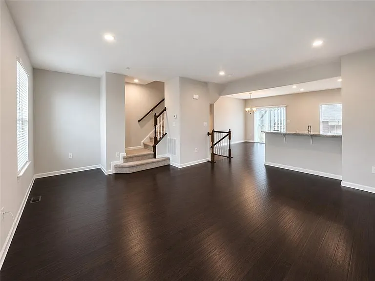 2317 Cook Dr — Photo 7