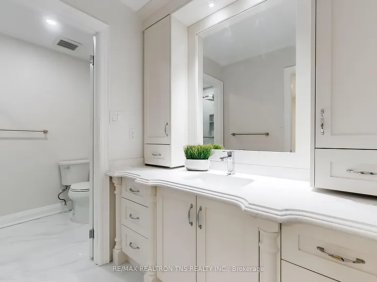 77 Frank Endean Rd — Photo 37