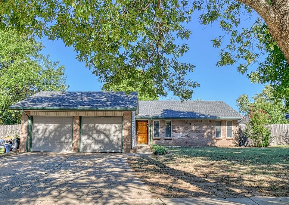 1st image of 1909 Rolling Stone Dr