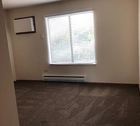 4th image of 145 Glen St APT 3E