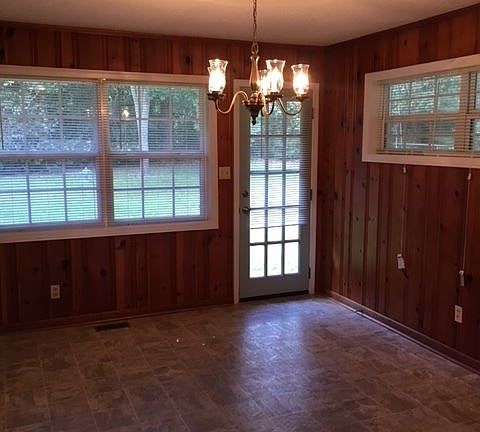4th image of 1216 McRee Dr