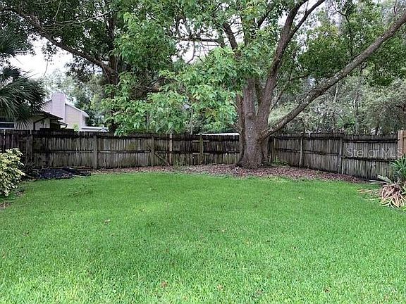 4th image of 532 Woodview Dr