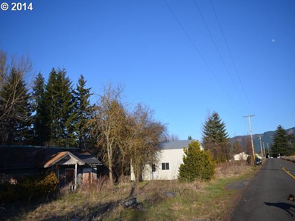 3rd image of 5680 Berry Dr