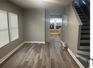 1082 E 16th Ave, Columbus, OH 43211