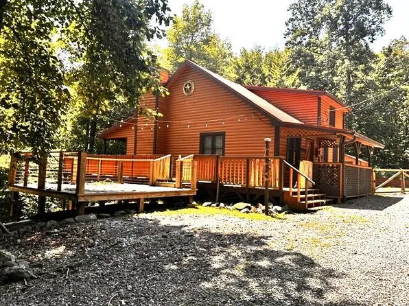 850 Valley Dr, Ellijay, GA 30536