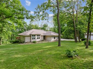 180 Hickory Ln, Otley, IA 50214