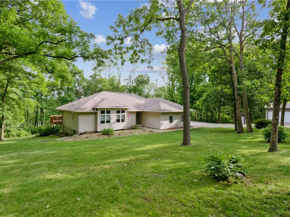 180 Hickory Ln, Otley, IA 50214