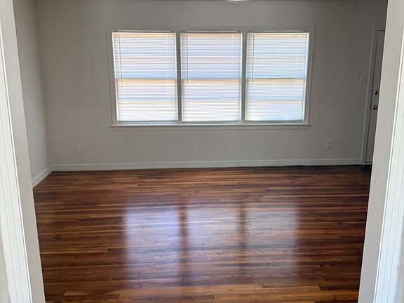 4th image of 3603 33rd St