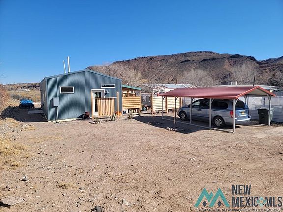 3rd image of 218 Charlies Ln
