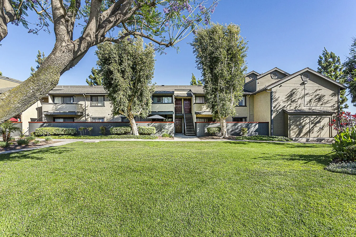 Stonegate Apartments — Photo 4