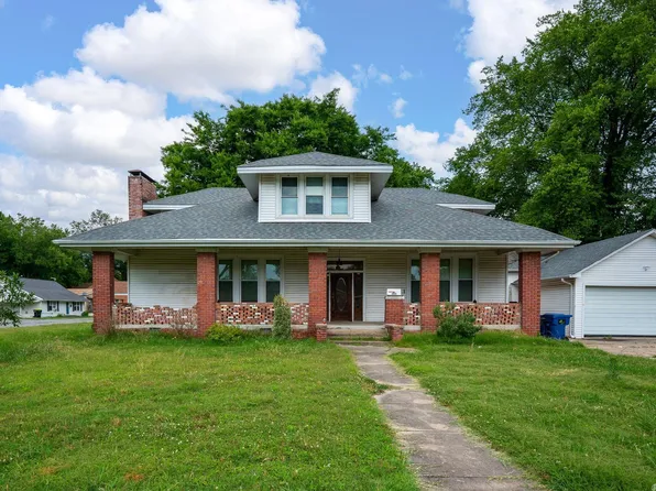 303 E Saint John St, England, AR 72046