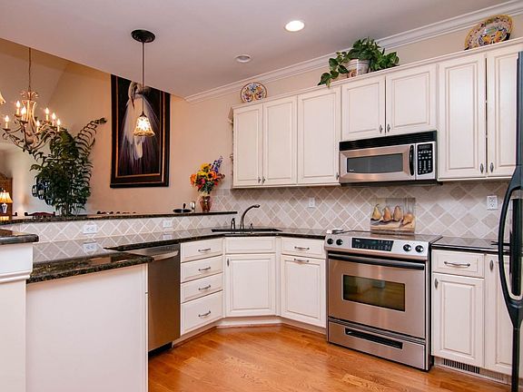 2nd image of 424 Haley Scott Dr #43