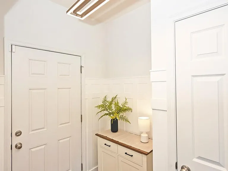 5595 Noble Ct — Photo 5