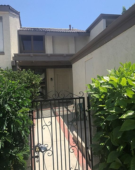 1st image of 5547 E Vista Del Amigo