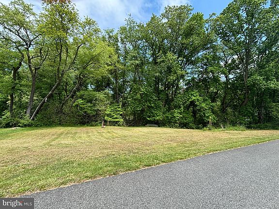 2nd image of Bennett Ave