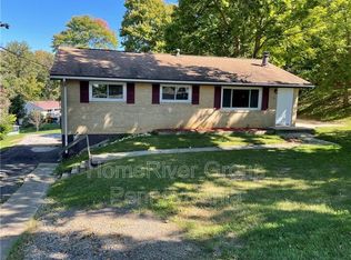 180 Highland Dr, Beaver Falls, PA 15010