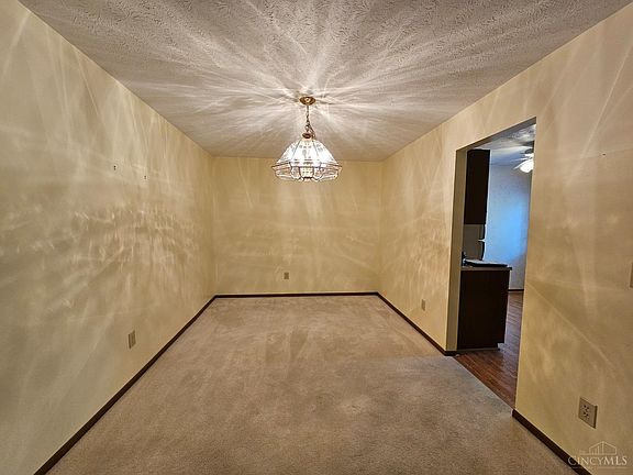 5th image of 4230 Victorian Green Drive