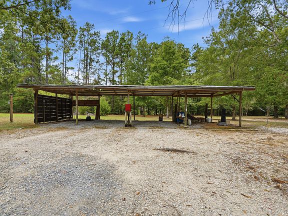 5th image of 213 Tims Rd