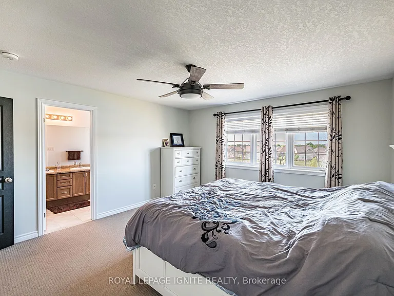 18 Monkton Cir — Photo 26
