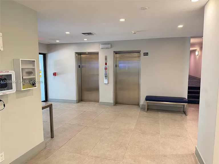 1170 N Federal Hwy #307 — Photo 3