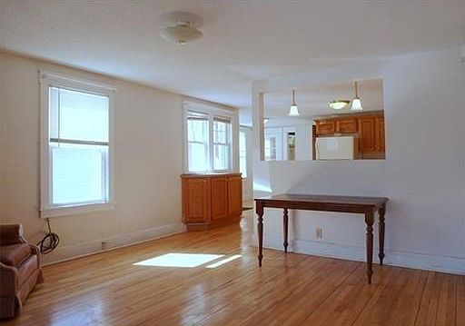 4th image of 105 Kirkland Ave