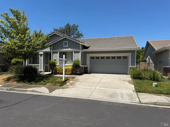 293 Mandarin Cir, Vacaville, CA 95687