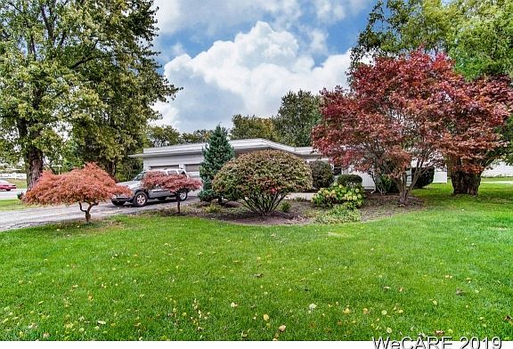 2nd image of 100 Saint Andrews Blvd
