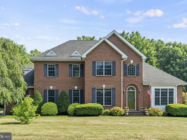 1821 Creek Run Ln, Lebanon, PA 17042