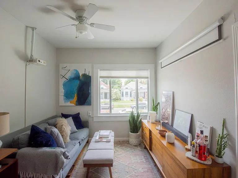 814 W Russell Pl #B — Photo 3