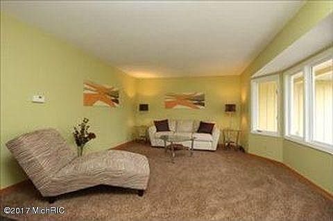 4th image of 7300 Mountain Ash Dr SE