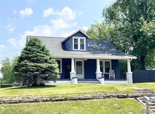 201 S Main St, New London, MO 63459