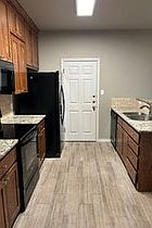4th image of 2611 Leroy Ln #A