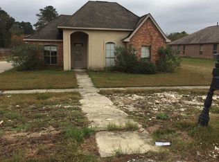 35692 Ridgeland Dr, Denham Springs, LA 70706