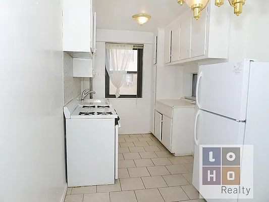 Sold by LoHo Realty | media 12