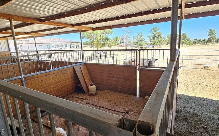 11010 Valle Vista Rd — Photo 22