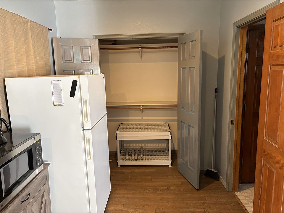 Looking toward closet and bathroom on the right