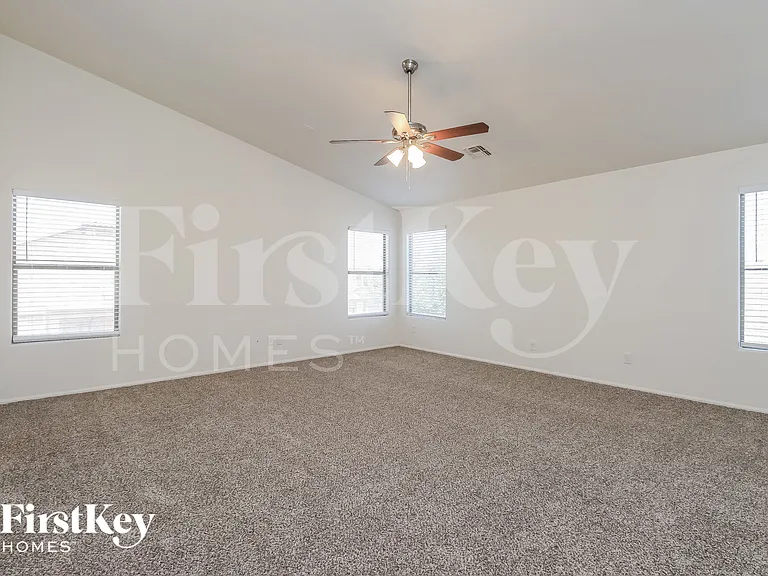 50 W Castle Rock Rd — Photo 7