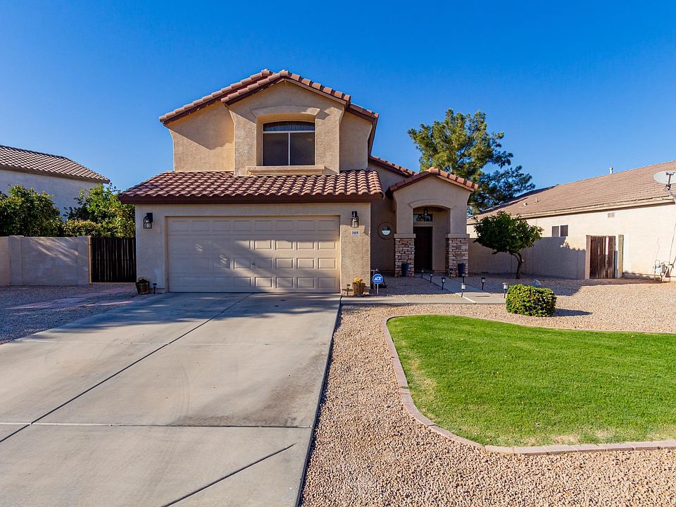 1st image of 2688 E Calle Del Norte Dr