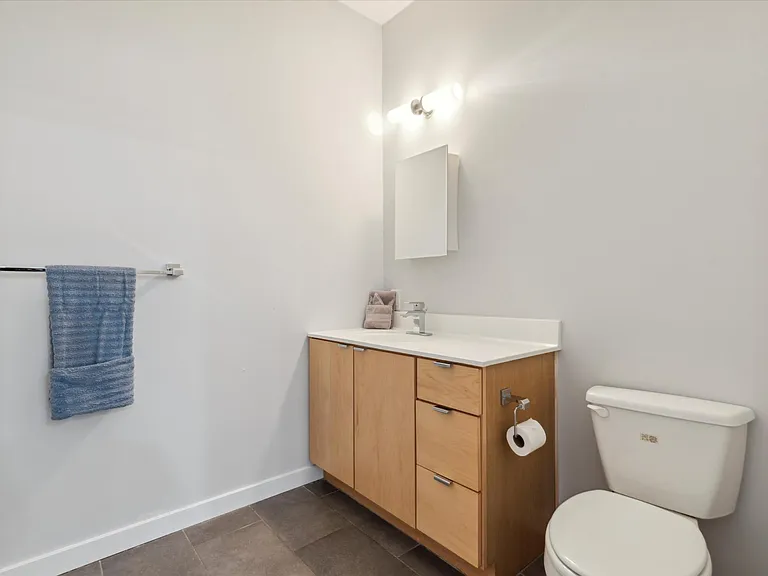 1238 N 28th St #3F — Photo 2