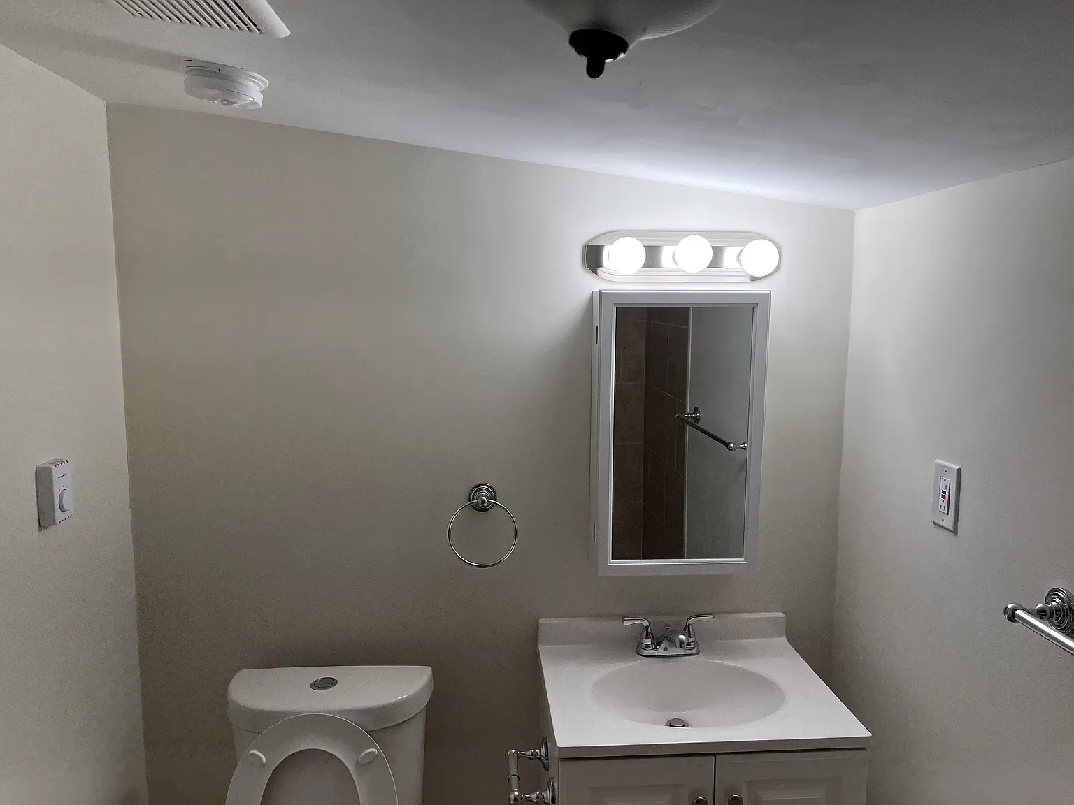 2 bed, 986 sqft, $1,250 — Photo 3