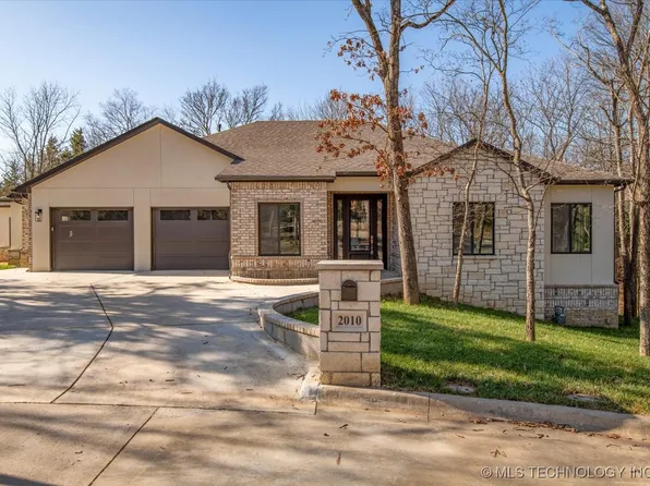 2010 Sheffield Ln, Bartlesville, OK 74006