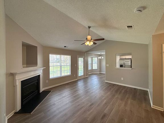 3rd image of 14300 Menifee Dr