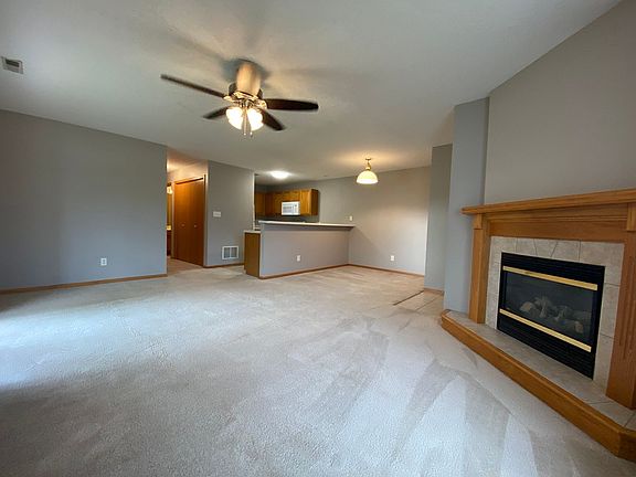 3rd image of 211 Ashworth Dr APT 7