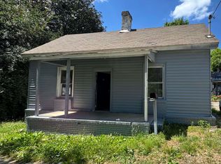 6 Riverside St, Laurens, SC 29360
