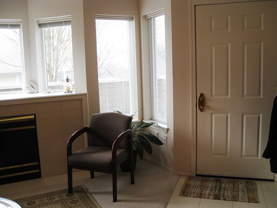 1st image of 22710 SE 43rd Ct