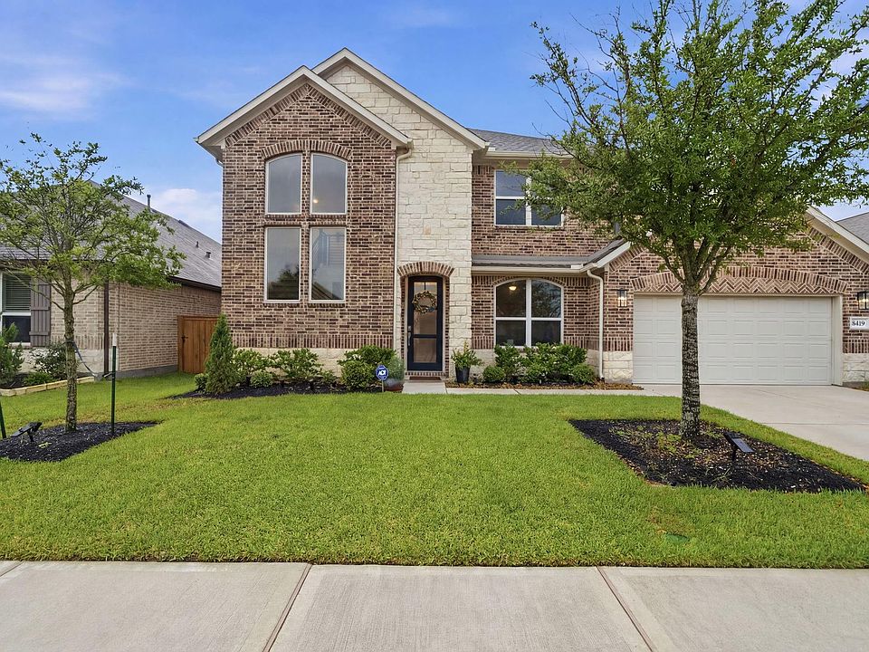1st image of 8419 Alvararo Bay Dr