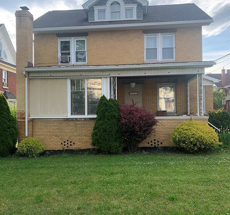 1st image of 902 Penn St