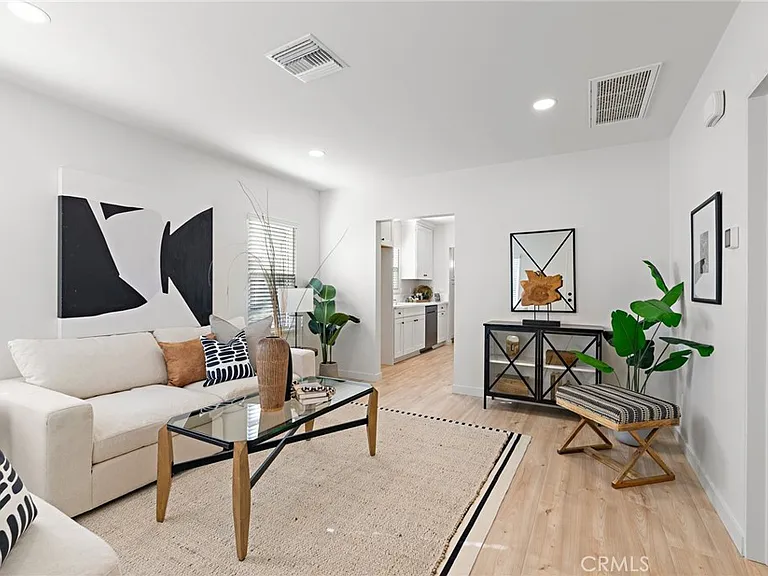 267 Olive St — Photo 4